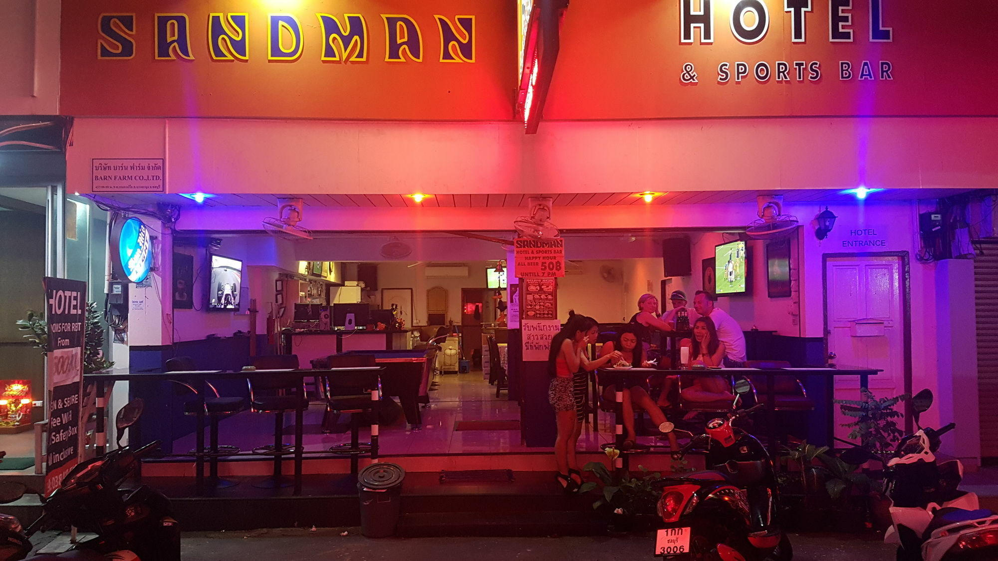 Sandman Hotel & Sports Bar Pattaya Exteriör bild